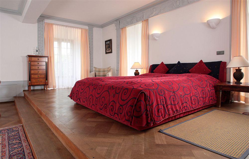 Hotel Schloss อีเดสไฮม์ ภายนอก รูปภาพ