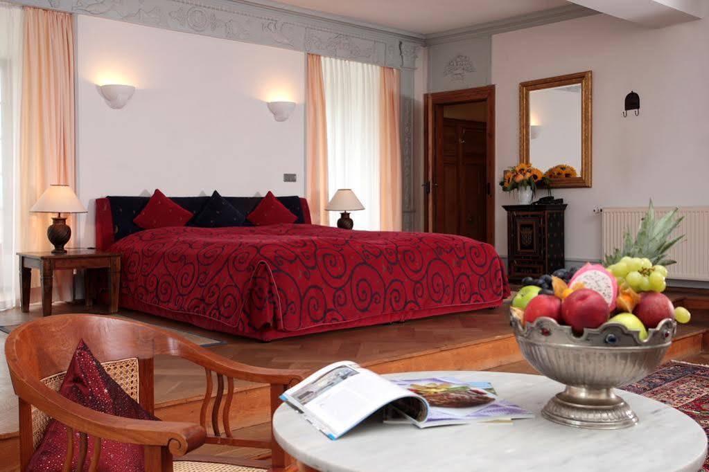Hotel Schloss อีเดสไฮม์ ภายนอก รูปภาพ